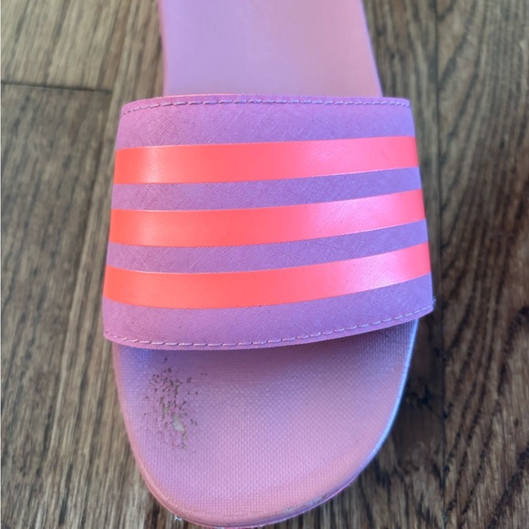 Adidas Kids Adilette Comfort Slides - Picture 3 of 3